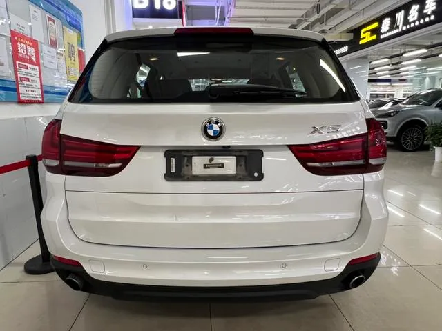 BMW X5 2017 xDrive35i Elegant style exterior photo 6