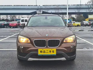 BMW X1 2013 sDrive18i Fashionable exterior photo 2