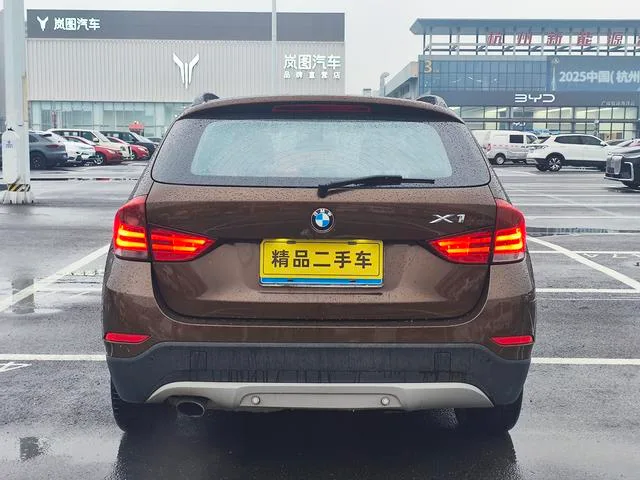 BMW X1 2013 sDrive18i Fashionable exterior photo 7