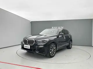 BMW X5 2021 xDrive30i M Sports suit exterior photo 1