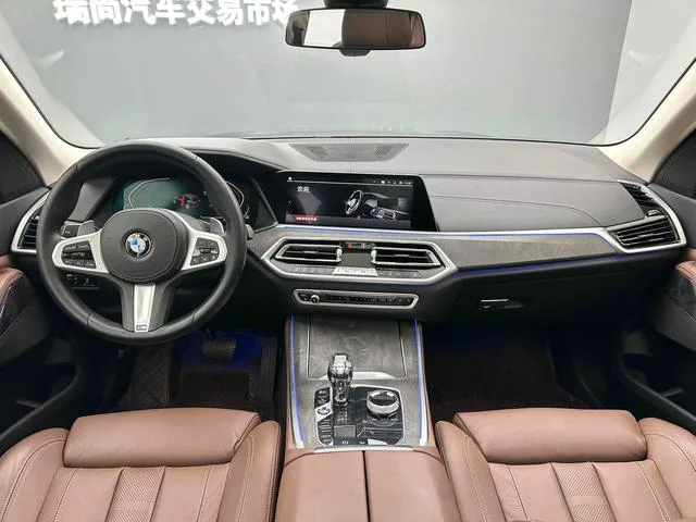BMW X5 2021 xDrive30i M Sports suit exterior photo 5