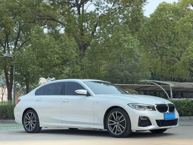BMW 3 Series 2021 325Li M Sports suit exterior photo 3