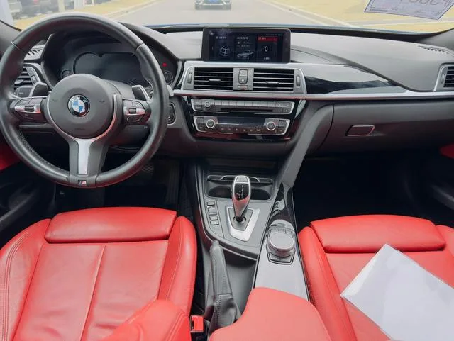 BMW 3 Series GT 2020 320i M Sports Obsidian Night Edition interior photo 8