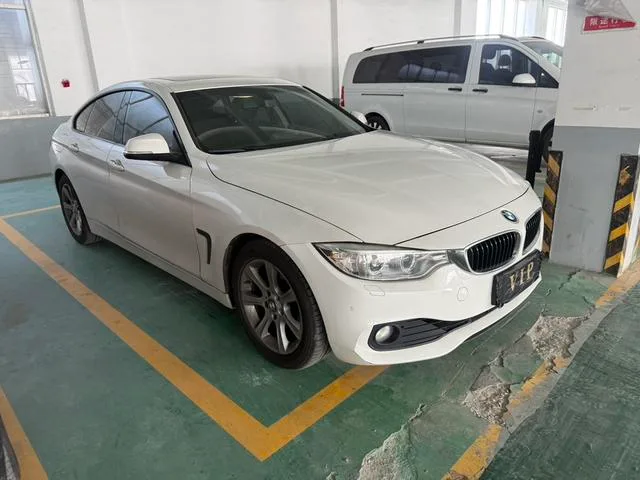 BMW 4 Series 2016 420i Gran Coupe Type entreprenant intérieur photo 9 BMW 4 Series 2016 420i Gran Coupe Type entreprenant intérieur photo 9