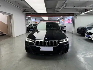 BMW 5 Series 2021 Restyling 530Li Leading Type M Sports suit exterior photo 2