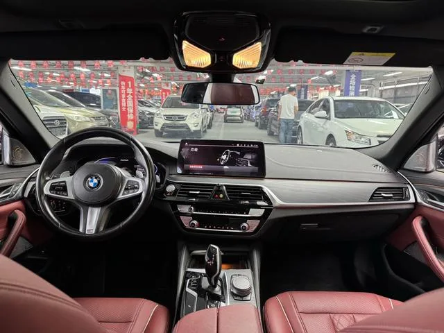 BMW 5 Series 2021 Restyling 530Li Leading Type M Sports suit interior photo 7