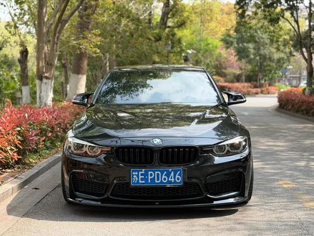 BMW 3 Series 2018 320i M Sports Obsidian Night Edition exterior photo 2