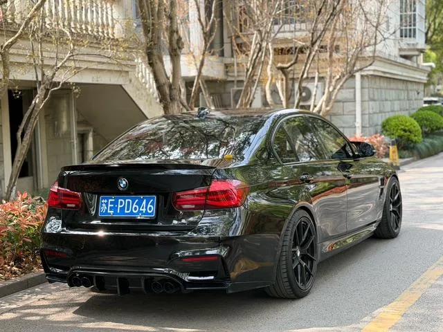 BMW 3 Series 2018 320i M Sports Obsidian Night Edition exterior photo 4