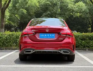 Mercedes-Benz A-Class 2022 Segundo cambio A 200 L Edición de moda de coche deportivo exterior foto 6