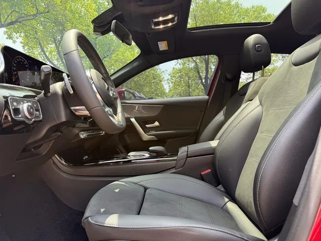 Mercedes-Benz A-Class 2022 Segundo cambio A 200 L Edición de moda de coche deportivo interior foto 10