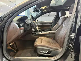 BMW 7 Series 2018 740Li Лидирующий M Спортивный костюм экстерьер фото 6