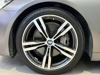 BMW 7 Series 2018 740Li Лидирующий M Спортивный костюм интерьер фото 18