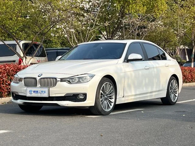 BMW 3 Series 2019 320Li Fashionable exterior photo 1 BMW 3 Series 2019 320Li Fashionable exterior photo 1