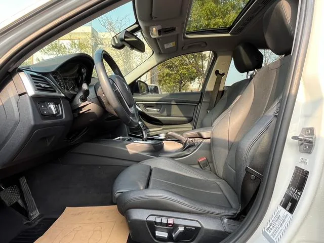 BMW 3 Series 2019 320Li Fashionable interior photo 12 BMW 3 Series 2019 320Li Fashionable interior photo 12