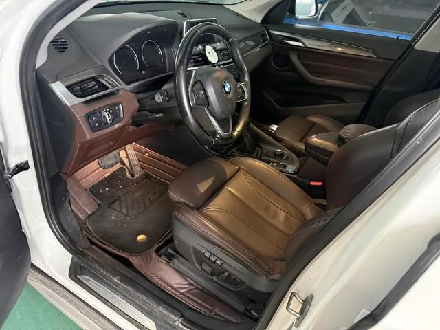 BMW X1 2018 sDrive18Li Premium Class exterior photo 3 BMW X1 2018 sDrive18Li Premium Class exterior photo 3
