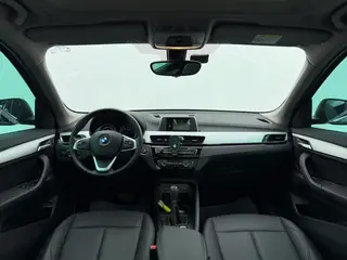 BMW X1 2019 sDrive20Li Leading Type interior photo 8