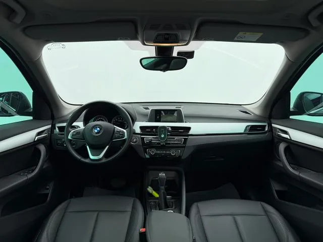 BMW X1 2019 sDrive20Li Leading Type interior photo 8