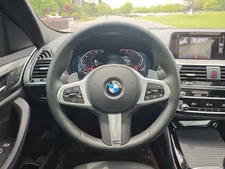 BMW X4 2020 xDrive25i M Sports suit interior photo 11