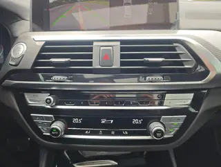 BMW X4 2020 xDrive25i M Sports suit interior photo 14