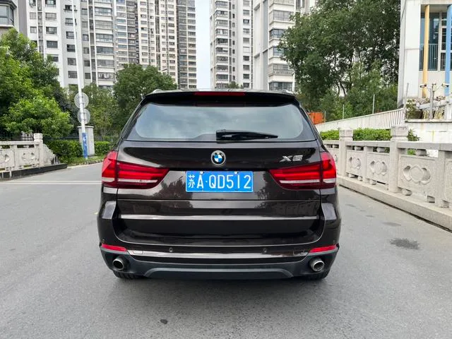 BMW X5 2014 xDrive35i Люксовый экстерьер фото 6