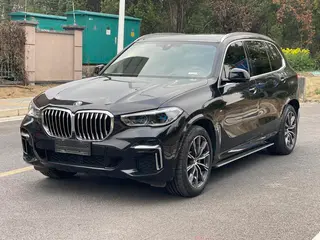 BMW X5 2022 xDrive 30Li Tipo de lujo M Conjunto deportivo exterior foto 1