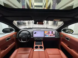 Li Auto L8 2024 Pro Edición interior foto 14