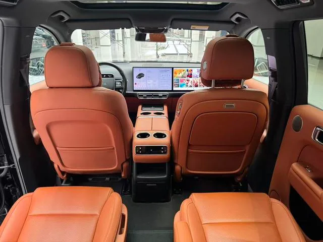 Li Auto L8 2024 Pro Edición interior foto 16