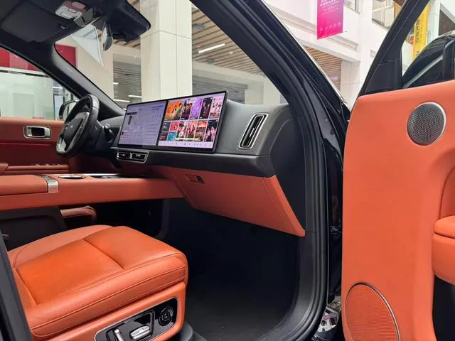 Li Auto L8 2024 Pro Edición interior foto 17