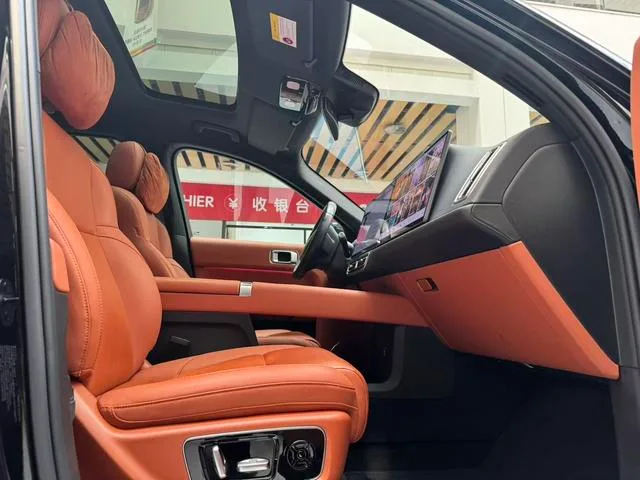 Li Auto L8 2024 Pro Edición interior foto 18