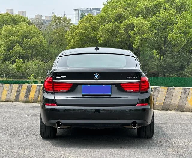 BMW 5 Series GT 2011 535i xDrive Luxury type exterior photo 6