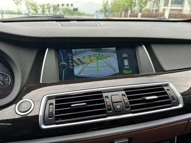 BMW 5 Series GT 2011 535i xDrive Luxury type interior photo 17