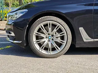 BMW 7 Series 2017 750Li xDrive Personalized Customized Edition four seats exterior photo 8