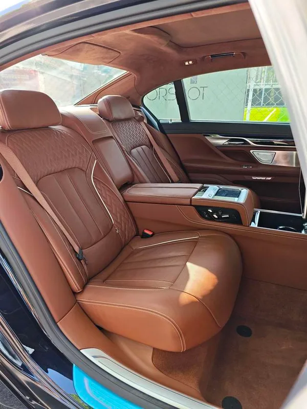 BMW 7 Series 2017 750Li xDrive Personalized Customized Edition four seats interior photo 15