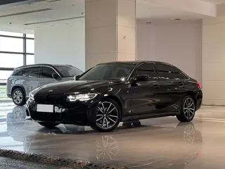 BMW 3 Series 2020 Restyling 325Li M Sports suit exterior photo 1