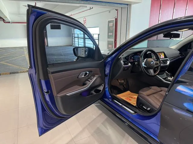 BMW 3 Series 2020 Restyling 325Li M Sports suit interior photo 13