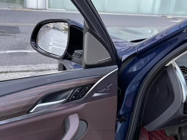 BMW X3 2020 xDrive28i Luxury Set interior photo 18