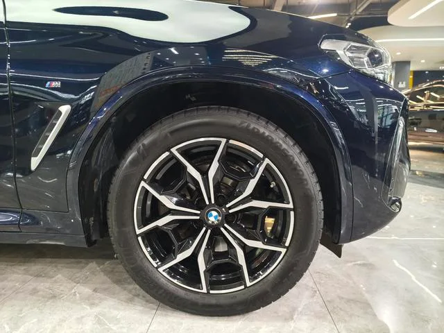 BMW X3 2022 xDrive25i M Ensemble de sport intérieur photo 15 BMW X3 2022 xDrive25i M Ensemble de sport intérieur photo 15