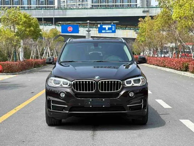 BMW X5 2017 xDrive28i exterior photo 2