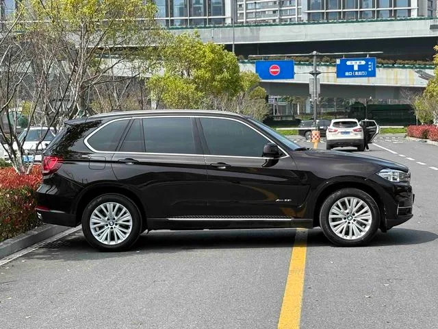 BMW X5 2017 xDrive28i exterior photo 4