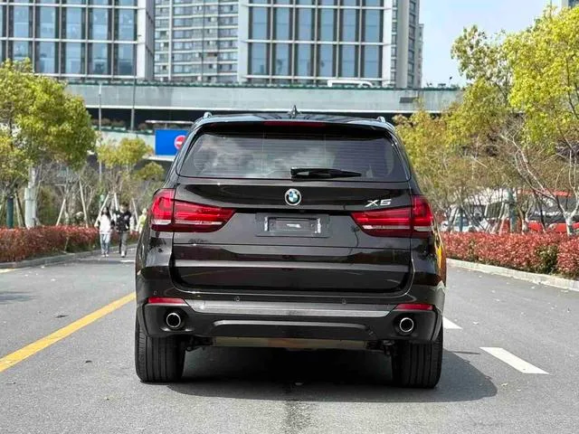BMW X5 2017 xDrive28i interior photo 17