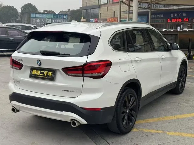 BMW X1 2020 sDrive20Li Fashionable exterior photo 6