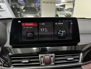BMW X1 2020 sDrive20Li Fashionable interior photo 13