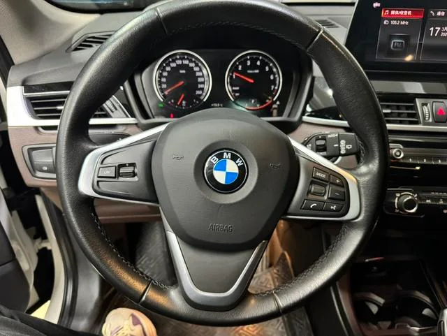 BMW X1 2020 sDrive20Li Fashionable interior photo 14