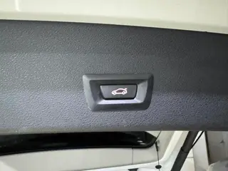 BMW X1 2020 sDrive20Li Fashionable interior photo 16