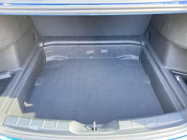 BMW 1 Series 2019 118i M Sports suit interior photo 12