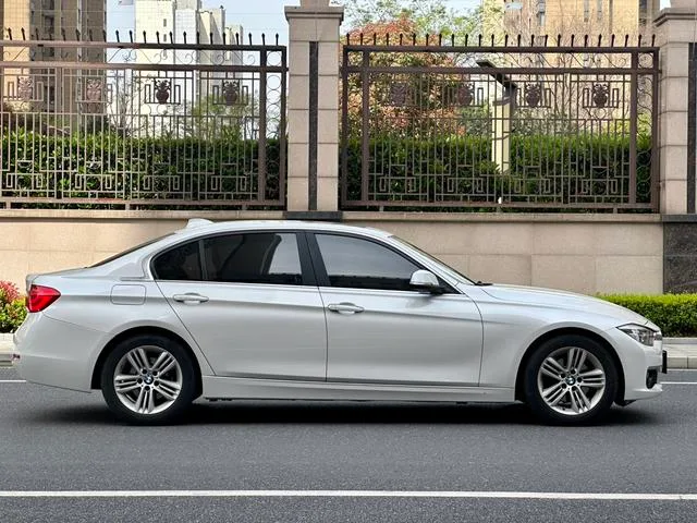 BMW 3 Series 2017 320Li Style tendance extérieur photo 3