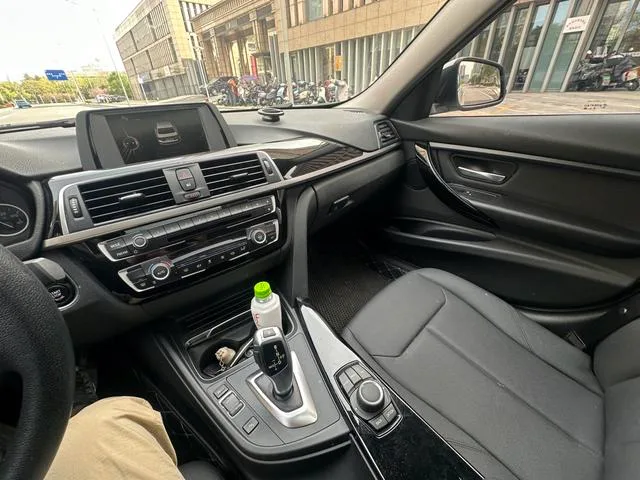 BMW 3 Series 2017 320Li Style tendance intérieur photo 7