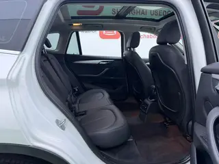 BMW X1 2019 sDrive20Li Leading Type interior photo 10