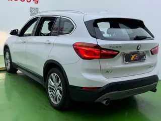 BMW X1 2019 sDrive20Li Leading Type interior photo 12