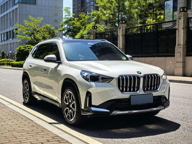 BMW X1 2023 sDrive25Li X Design Suit exterior photo 3 BMW X1 2023 sDrive25Li X Design Suit exterior photo 3
